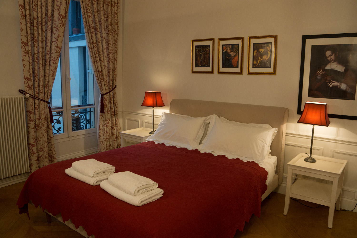 Marais Louise-bedroom-DSC01429